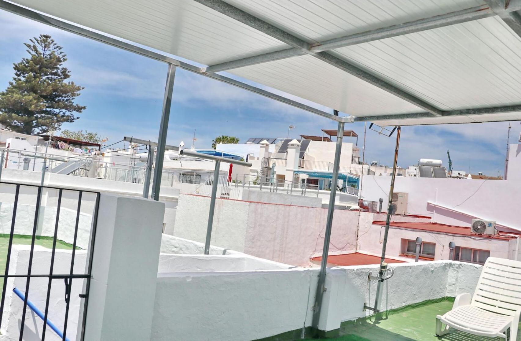 Habitacion Velarde โกนิล เด ลาฟรอนเตรา ภายนอก รูปภาพ