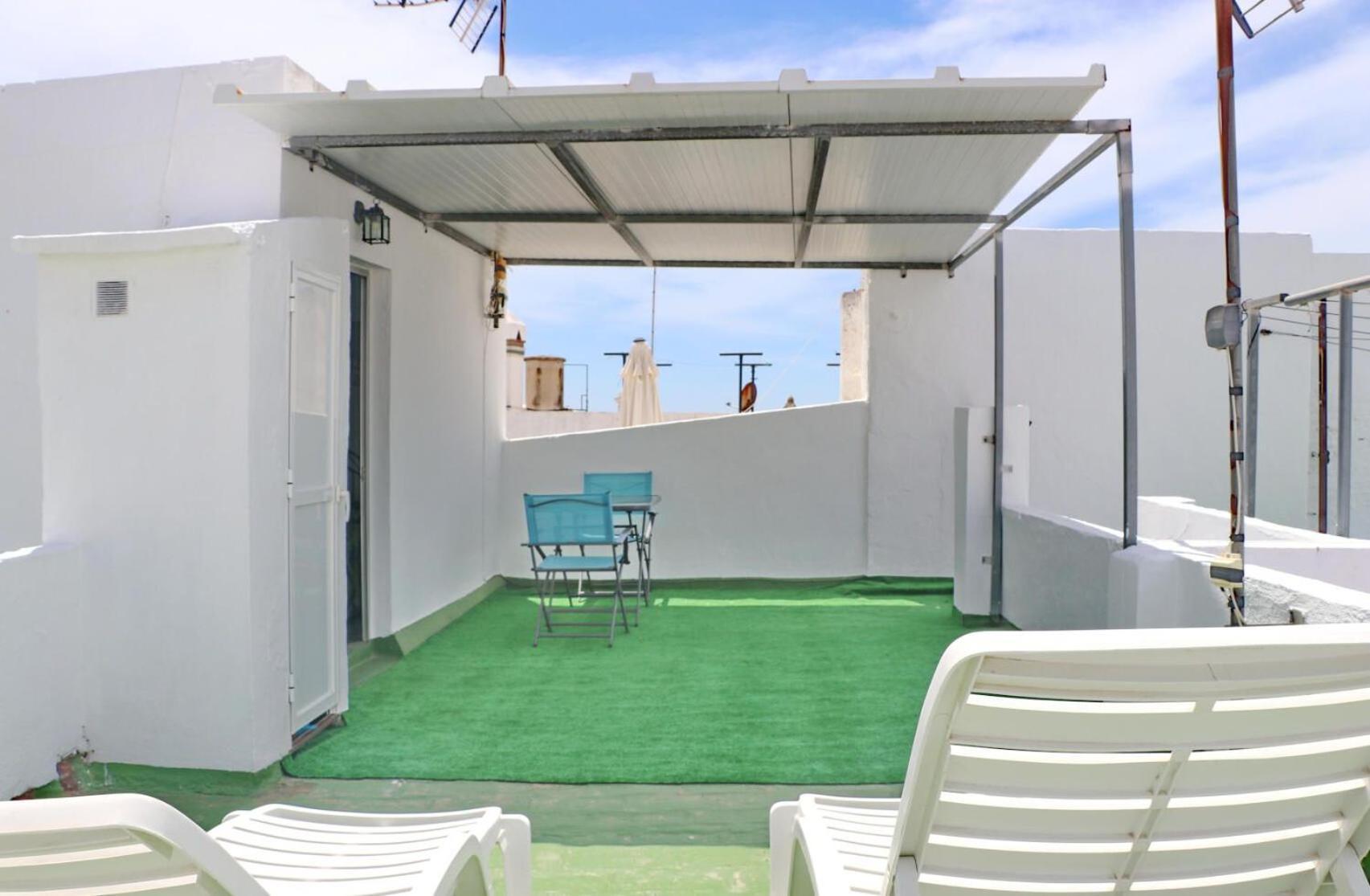 Habitacion Velarde โกนิล เด ลาฟรอนเตรา ภายนอก รูปภาพ
